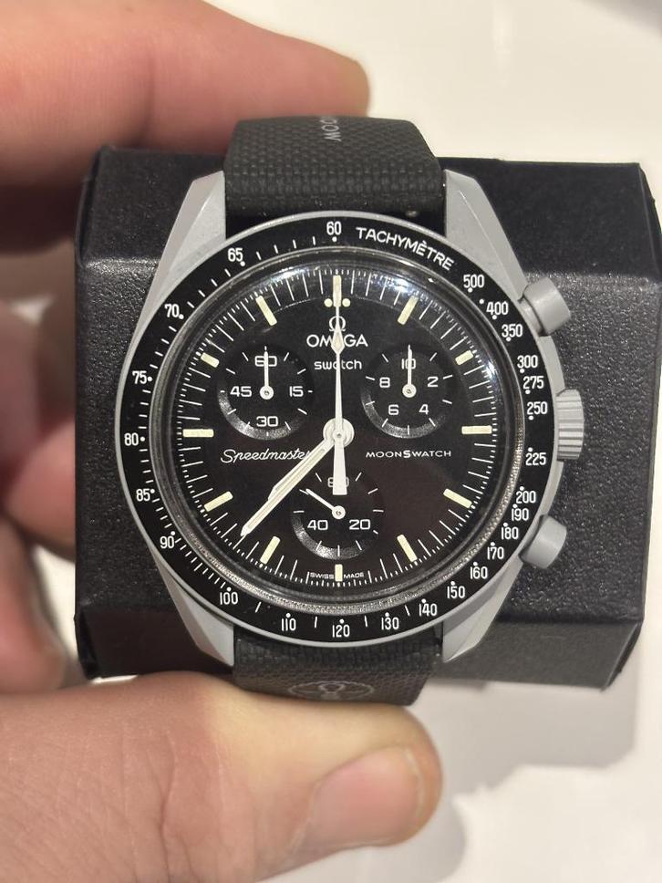 Moonswatch - Mission to the moon., Handtassen en Accessoires, Horloges | Heren, Zo goed als nieuw, Polshorloge, Swatch, Kunststof