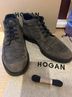 Chic Hogan grey boots, Vêtements | Hommes, Chaussures, Enlèvement