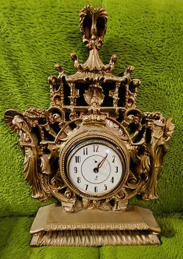 Houten klok te koop. beschikbaar voor biedingen