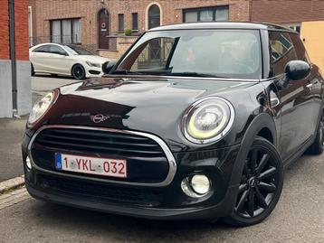 MINI COOPER 2019 1.6D €6b 143DKM  XENON LEDEREN NAVI FULL beschikbaar voor biedingen