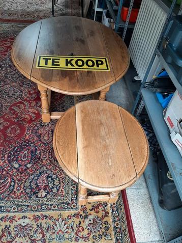 2 tafels  beschikbaar voor biedingen