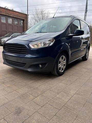 Ford transit courier 1.0 benzine 2018, Auto's, Voorwielaandrijving, Euro 6, Blauw, Handgeschakeld