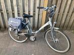 Damesfiets Batavus, Fietsen en Brommers, Ophalen, Zo goed als nieuw, Batavus, Versnellingen