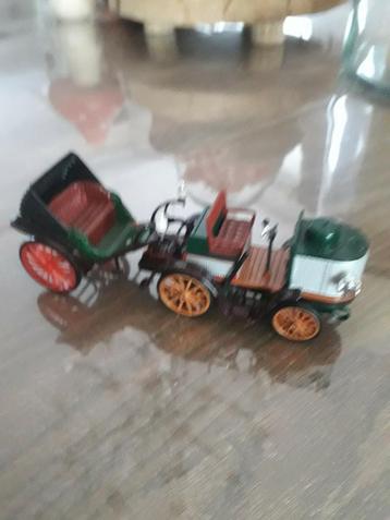 Mooie oude auto met koets uit 1894 beschikbaar voor biedingen