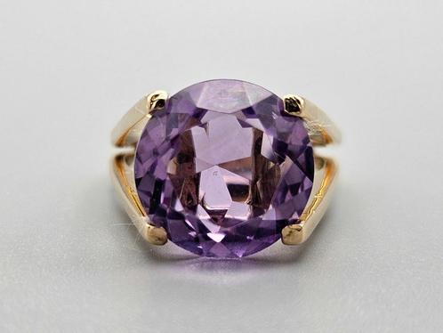 Bague vintage en or avec améthyste précieuse. 2024/53., Bijoux, Sacs & Beauté, Bagues, Comme neuf, Femme, 18 à 19, Violet, Or