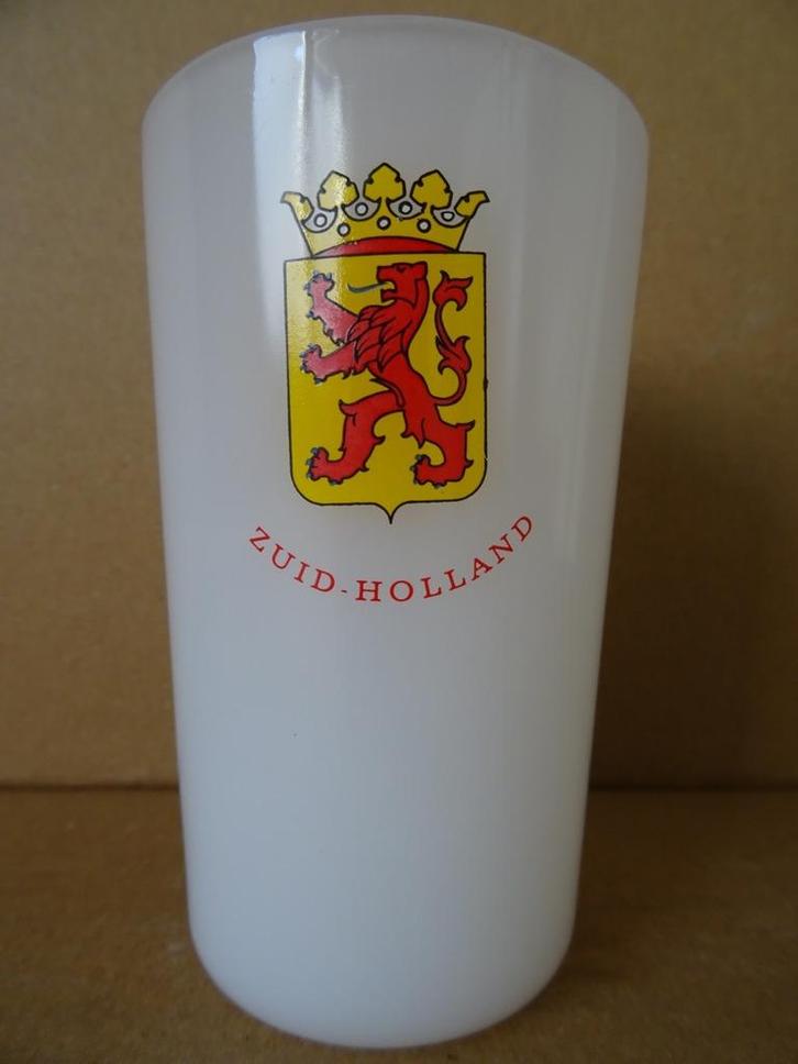 Provincie glas glaasje Zuid-Holland provincie glas opaline, Verzamelen, Glas en Drinkglazen, Zo goed als nieuw, Overige typen