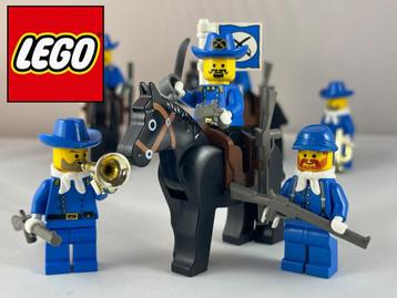 Vintage Lego - Blauwbloezen uit 1997 - set 6706 Frontier Pat