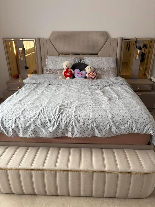 Luxe bed voor 2 personen, Huis en Inrichting, Slaapkamer | Complete slaapkamers, Zo goed als nieuw, Ophalen