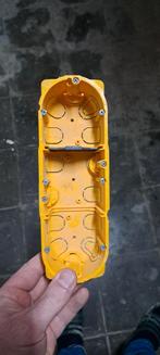 Boite d'encastrement, Enlèvement, Comme neuf