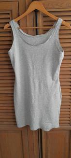 2 stretch onder jurkjes medium., Vêtements | Femmes, Sous-vêtements & Lingerie, Enlèvement ou Envoi, Gris