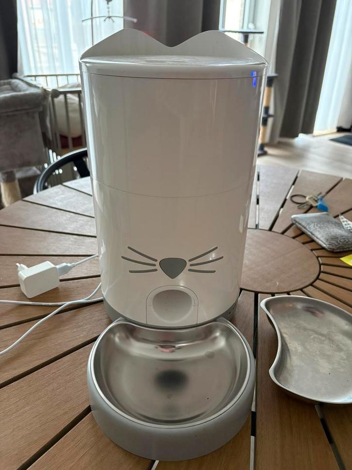 Automatische voederbak Catit, Dieren en Toebehoren, Kattenvoerbakken en Drinkbakken, Zo goed als nieuw, Ophalen
