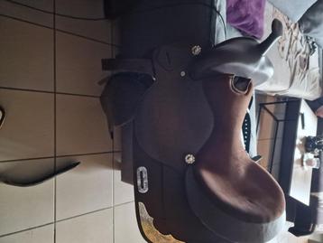 Western zadel  beschikbaar voor biedingen