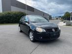 VOLKSWAGEN POLO 2009 BENZINE GEKEURD&GARANTIE, Auto's, Voorwielaandrijving, Stof, 4 cilinders, Zwart