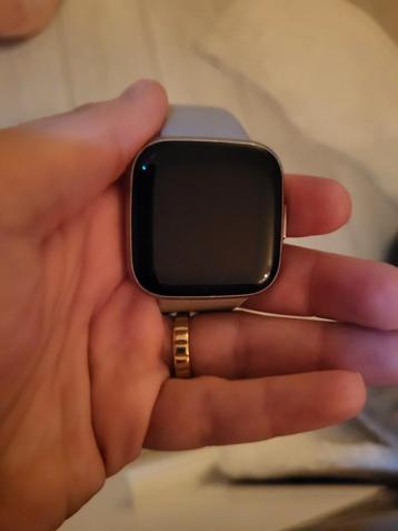 Fitbit versa 2-très bon état, Enlèvement, État, Comme neuf, Gris