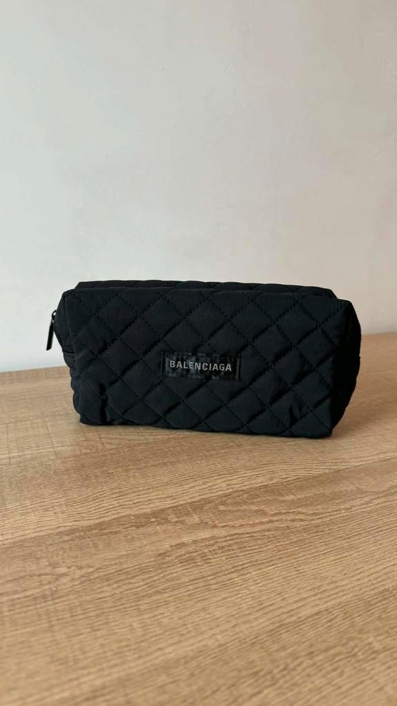 pochette promotionnelle authentique Balenciaga 2024, Bijoux, Sacs & Beauté, Trousses de toilette, Comme neuf, Enlèvement ou Envoi