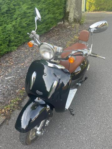 Scooter electrisch 25km/h, Fietsen en Brommers, Elektrisch, Klasse A (25 km/u), Zo goed als nieuw, Ophalen