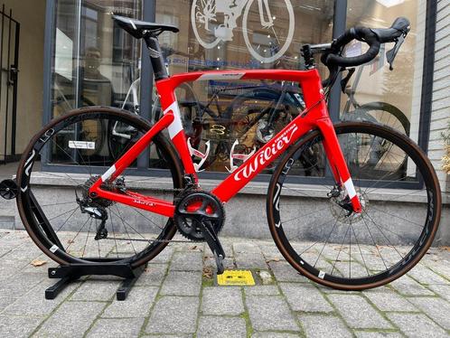 vélo de course Wilier Cento 1 Air Disc Carbon, Vélos & Vélomoteurs, Vélos | Hommes | Vélos de sport & Vélo de randonnée, Comme neuf