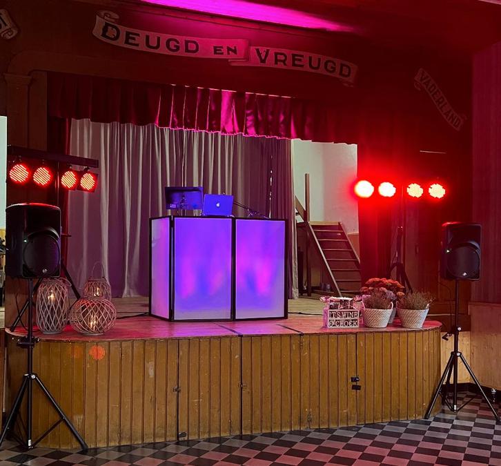 Uplighter 2x ADJ VBAR LED bar + draagtas + IC Remote, Muziek en Instrumenten, Licht en Laser, Gebruikt, Licht, Geluidgestuurd
