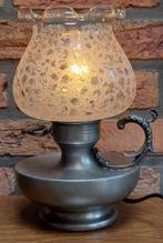 Antieke lamp - bedlamp - tafellamp - Met tinnen onderstel, Antiek en Kunst, Ophalen