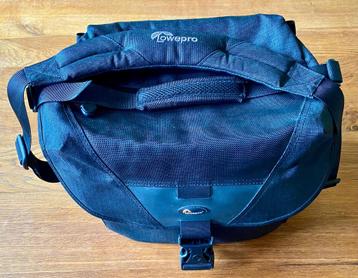 Lowepro Stealth Reporter D300 AW cameratas beschikbaar voor biedingen