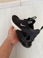 Nike schoenen 39, Sport en Fitness, Basketbal, Ophalen of Verzenden, Zo goed als nieuw, Schoenen