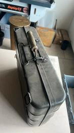 Fauteuil valise Wehrmacht, grenade à main, Collections, Objets militaires | Seconde Guerre mondiale, Enlèvement