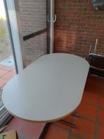 Tafel en 2 stoelen te geef!, Huis en Inrichting, Tafels | Statafels, Ophalen, Gebruikt