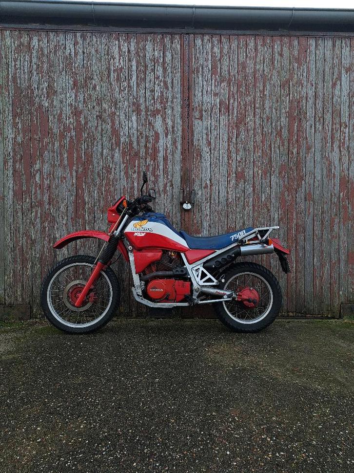 Honda Xlv 750 r, Motoren, Motoren | Honda, Particulier, Enduro, meer dan 35 kW, 2 cilinders, Cardan-aandrijving, Ophalen