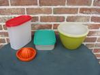 tupperware: 2 ruimtespaarders, citruspers en vintage kom/pot, Huis en Inrichting, Keuken | Tupperware, Ophalen of Verzenden