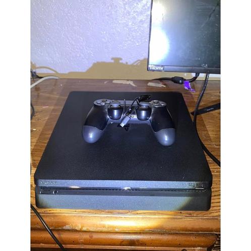 PS4 Slim (2 controllers), Consoles de jeu & Jeux vidéo, Consoles de jeu | Sony PlayStation 4, Comme neuf, Slim, Avec 2 manettes