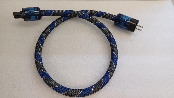 Powercord 1 meter lang voor aansluiting van audio apparatuur, Audio, Tv en Foto, Versterkers en Ontvangers, Nieuw, Stereo, 120 watt of meer
