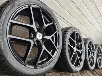 19 inch Tesla Model 3 velgen Pirelli winterbanden sensoren beschikbaar voor biedingen