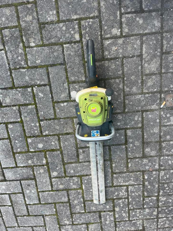 Taille-haies thermique Central Park – à réparer, Jardin & Terrasse, Taille-haies, Utilisé, Essence, Enlèvement