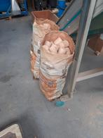 Briketten van tropisch hardhout, Ophalen