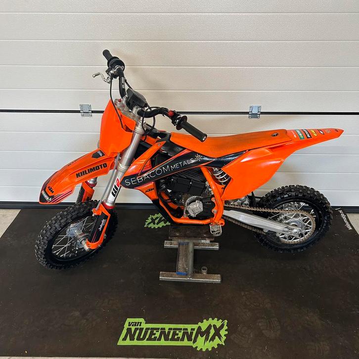 Crosser électrique KTM Sx-e5 sx50 sx 50cc 50cc, Motos, Motos | KTM, Entreprise, Moto de cross, Enlèvement
