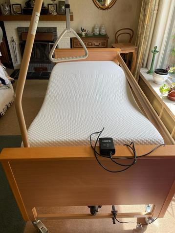 Ziekenhuisbed Burmeier beschikbaar voor biedingen