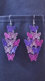 Oorbellen met vlinders, Handtassen en Accessoires, Oorbellen, Overige materialen, Hangers, Paars, Nieuw