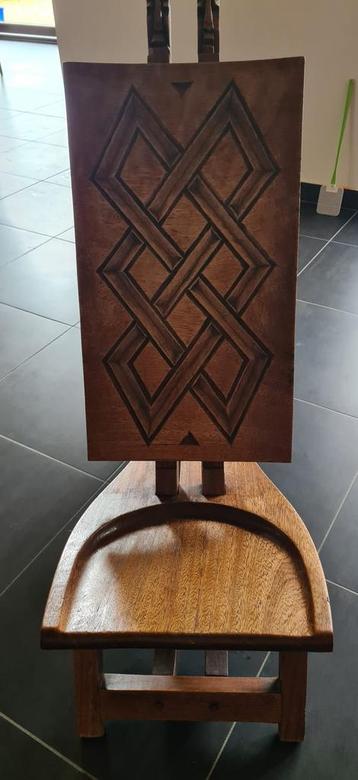 Afrikaanse stoeltjes set van 3 beschikbaar voor biedingen