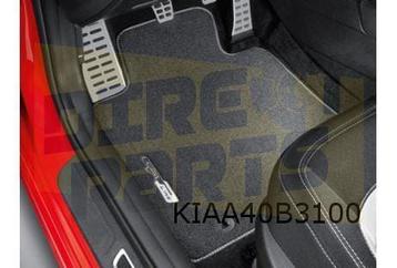 Kia Cee'd Mattenset 'velours' (4x) tekst "GT-line" Origineel beschikbaar voor biedingen