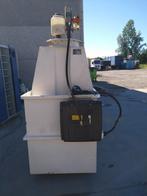 olie opslag met dispenser en pomp, Ophalen