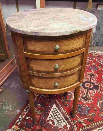 De Coene nachttafel, Type LAG LouisXVI, '20 Decoene Kortrijk beschikbaar voor biedingen