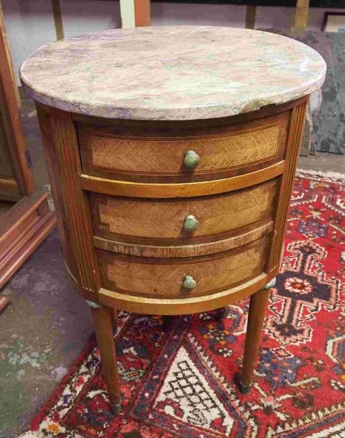 De Coene nachttafel, Type LAG LouisXVI, '20 Decoene Kortrijk, Antiek en Kunst, Antiek | Meubels | Stoelen en Sofa's, Ophalen of Verzenden