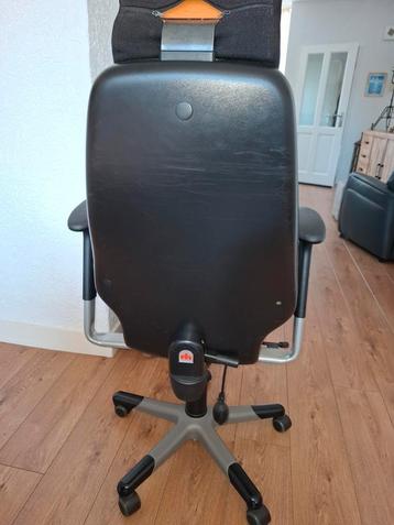 Bureau stoel merk RH beschikbaar voor biedingen