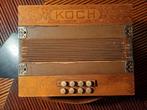 Antieke accordeon Koch met lederen riemen, Muziek en Instrumenten, Accordeons, Gebruikt, Met riemen, Ophalen of Verzenden, Knopaccordeon