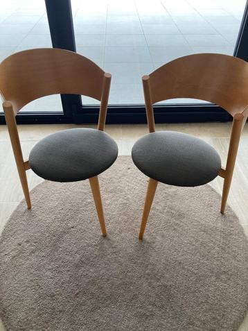 Designstoelen voor liefhebbers  beschikbaar voor biedingen