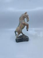 Figurine cheval en bois sculpté - Style vintage coloré, Envoi