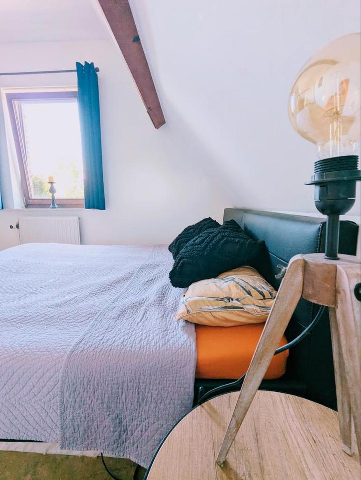 Tweepersoons bed, Immo, Appartementen en Studio's te huur