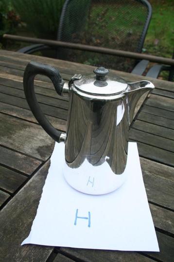 vintage  koffiekan zilver  beschikbaar voor biedingen