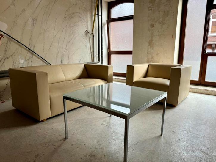 Ensemble KnollStudio cuir beige + table Florence Knoll, Huis en Inrichting, Zetels | Zetels, Zo goed als nieuw, Leer, Ophalen