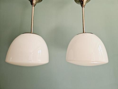 Art Deco hanglamp in wit opaline (4 stuks beschikbaar, Antiek en Kunst, Antiek | Verlichting, Ophalen of Verzenden